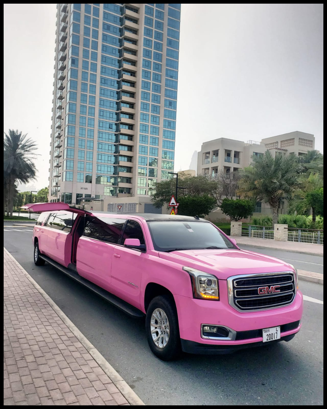 Book a stretch limousine with chauffeur in Dubai & Abu Dhabi. Perfect for weddings, VIP events, corporate parties, airport transfers, and luxury city tours. NSB Tourism UAE.