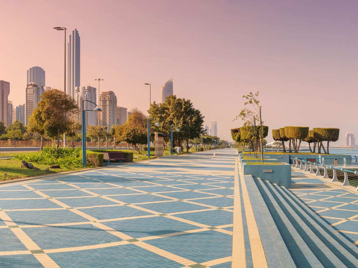 abu dhabi corniche city tour scenic stop from dubai